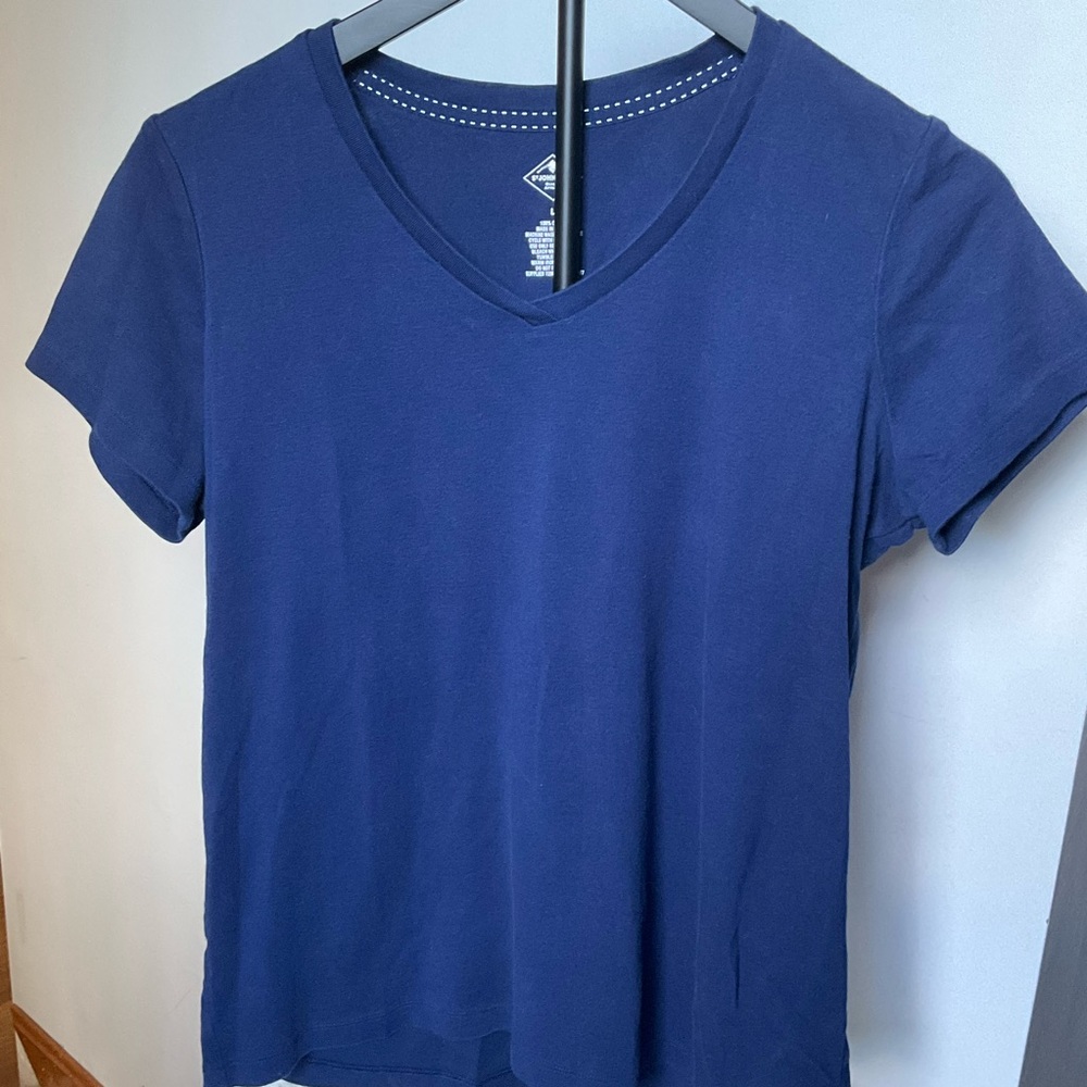 St. John's Bay Navy V-Neck Short Sleeve Tee